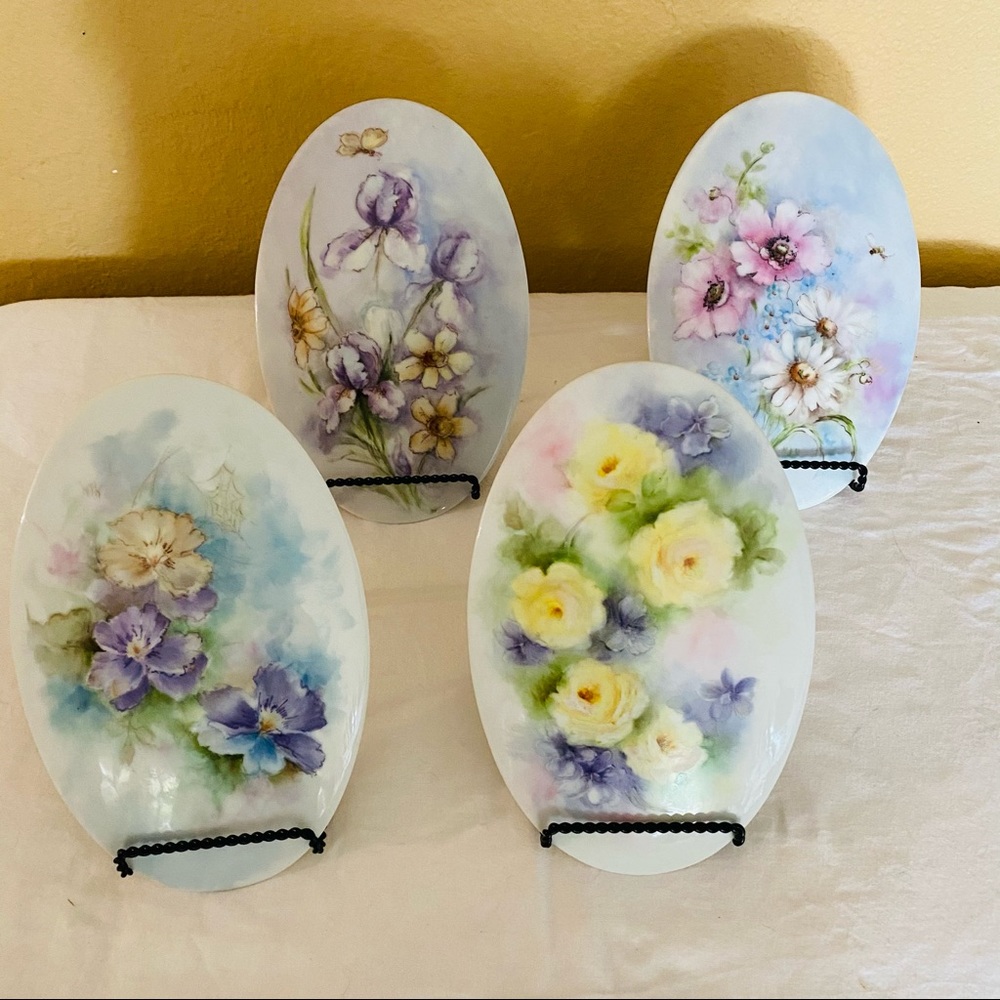 Set 4 Convex Egg Shape Ceramic Art with Flowers Easter Eggs?